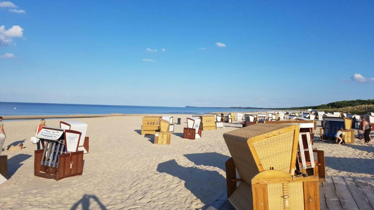 FeWo Elke Esens Exterior foto